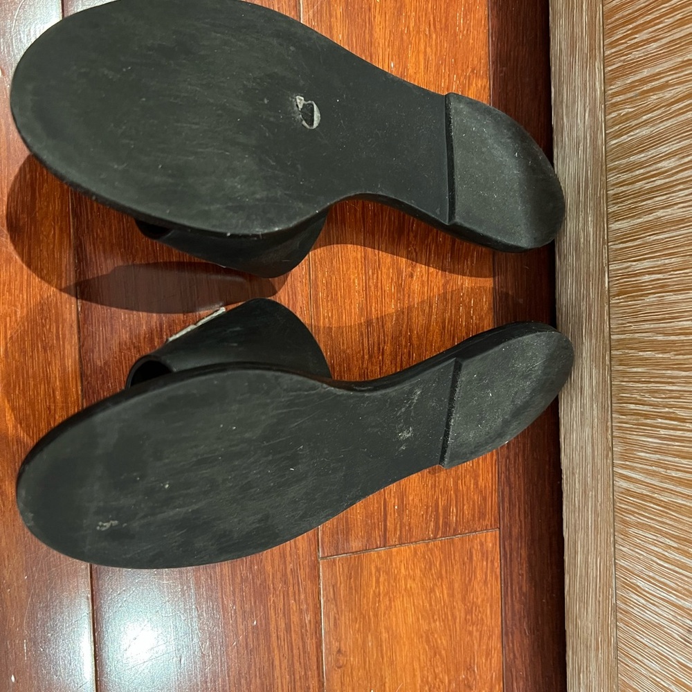 Tory Burch Black Sandals with Smooth Sole